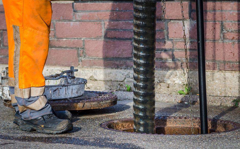 canalisation bouchée acide Villejuif